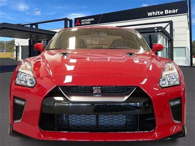 2023 NISSAN GT-R