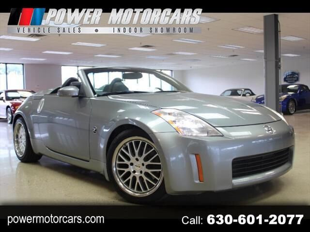 2004 NISSAN 350Z