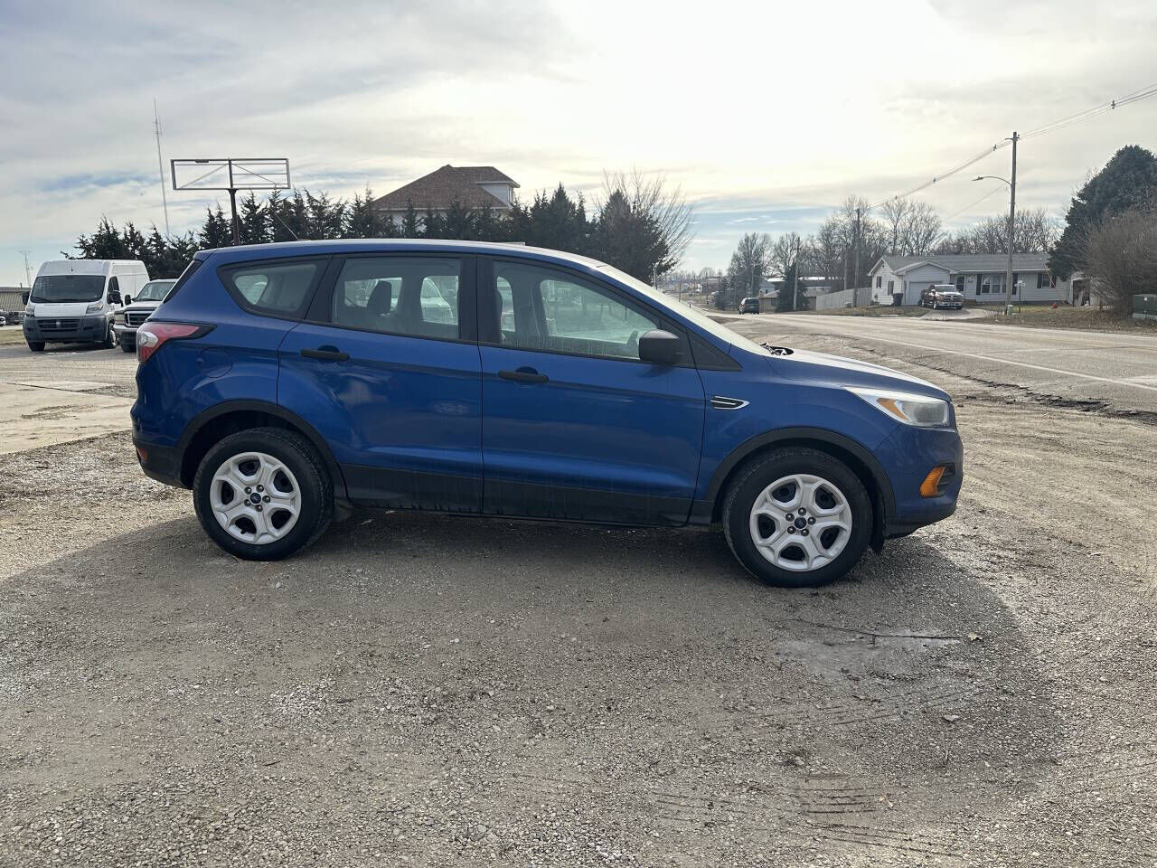 2017 FORD Escape