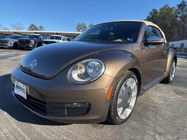 2013 VOLKSWAGEN Beetle