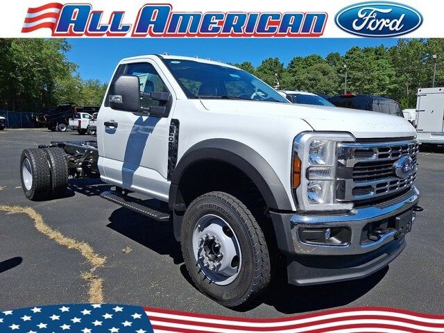 2025 FORD F-600