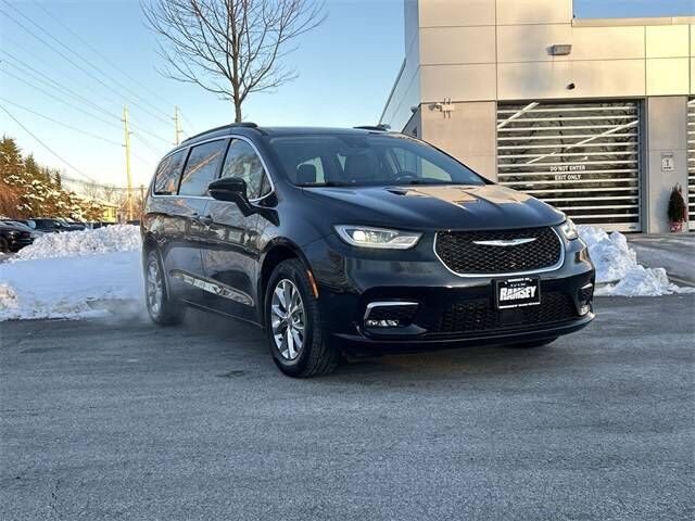 2022 CHRYSLER Pacifica
