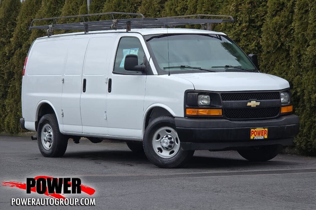 2017 CHEVROLET Express