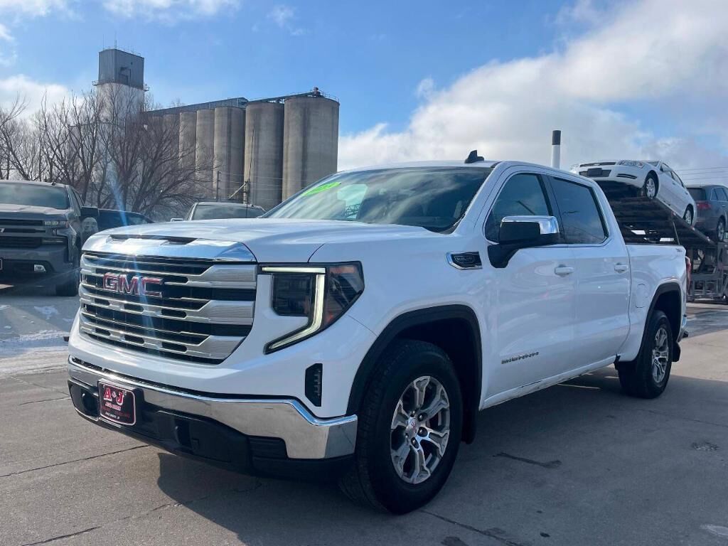 2023 GMC Sierra