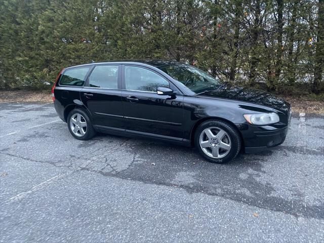 2005 VOLVO V50
