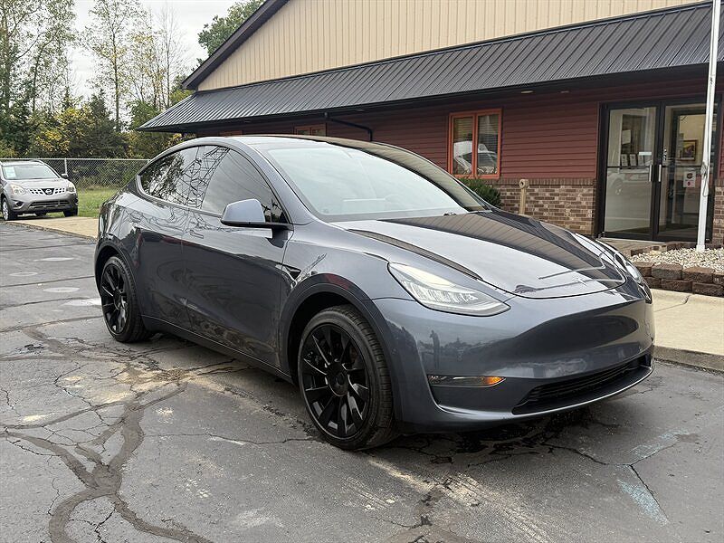 2020 TESLA Model Y