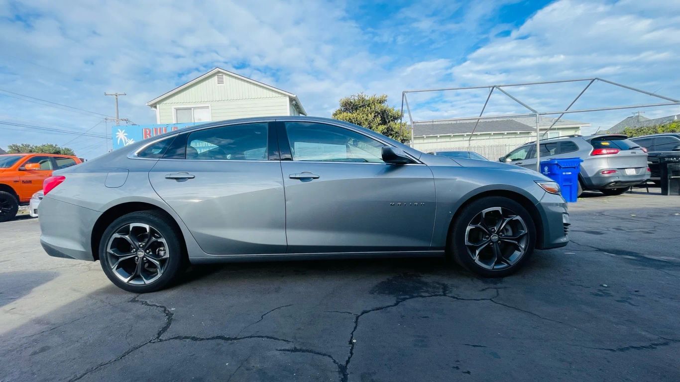 2023 CHEVROLET Malibu