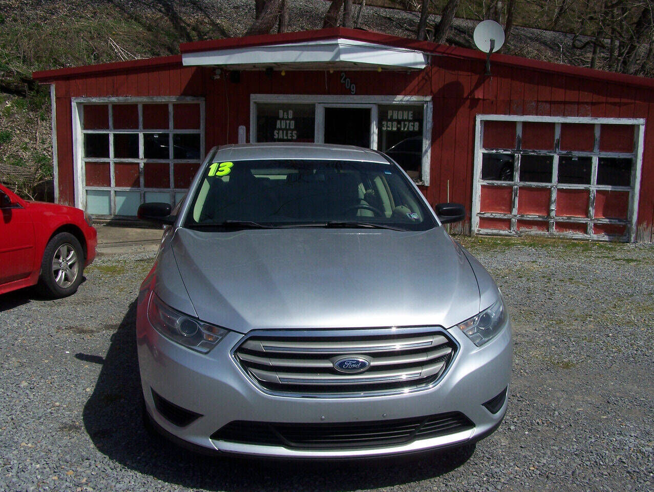 2013 FORD Taurus