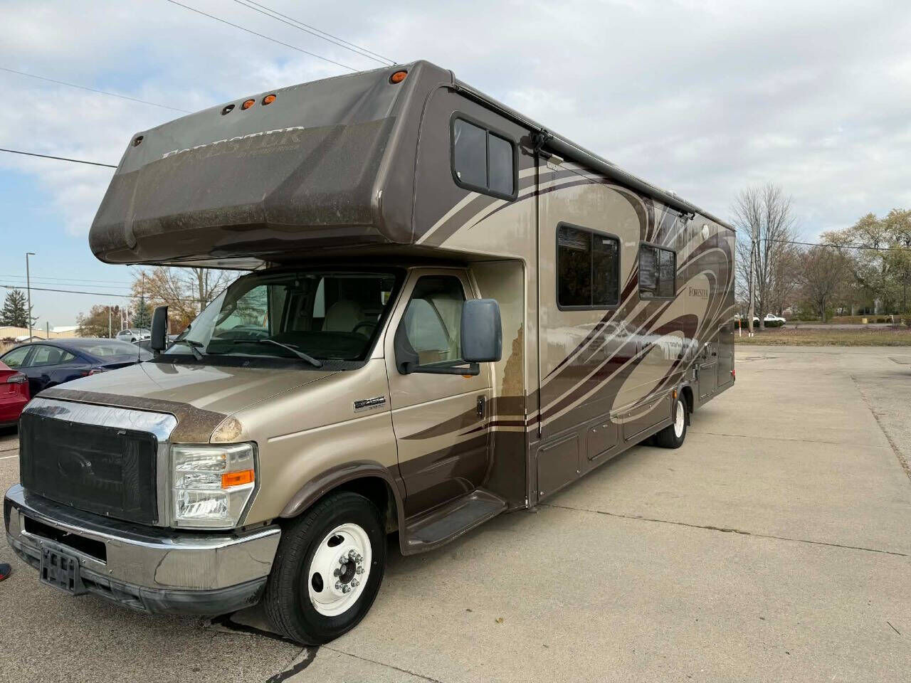 2011 FORD E-450