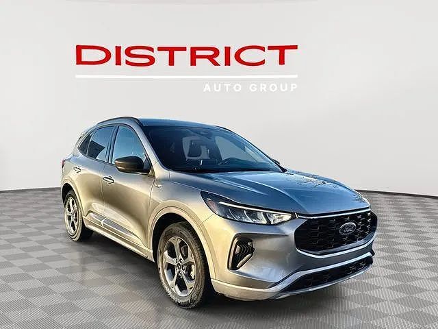 2024 FORD Escape