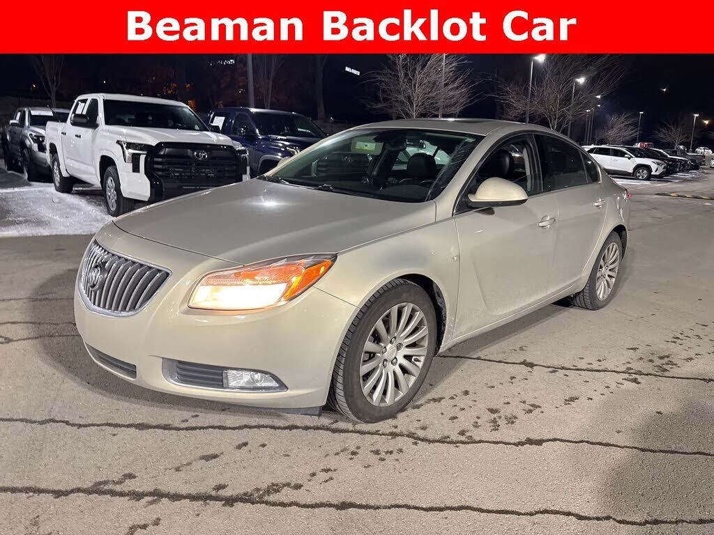 2011 BUICK Regal
