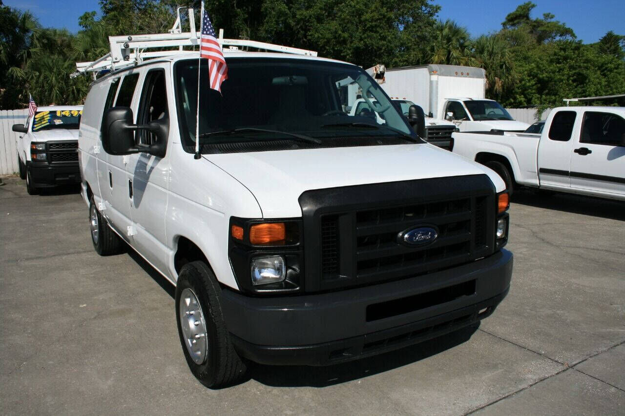 2014 FORD E-150