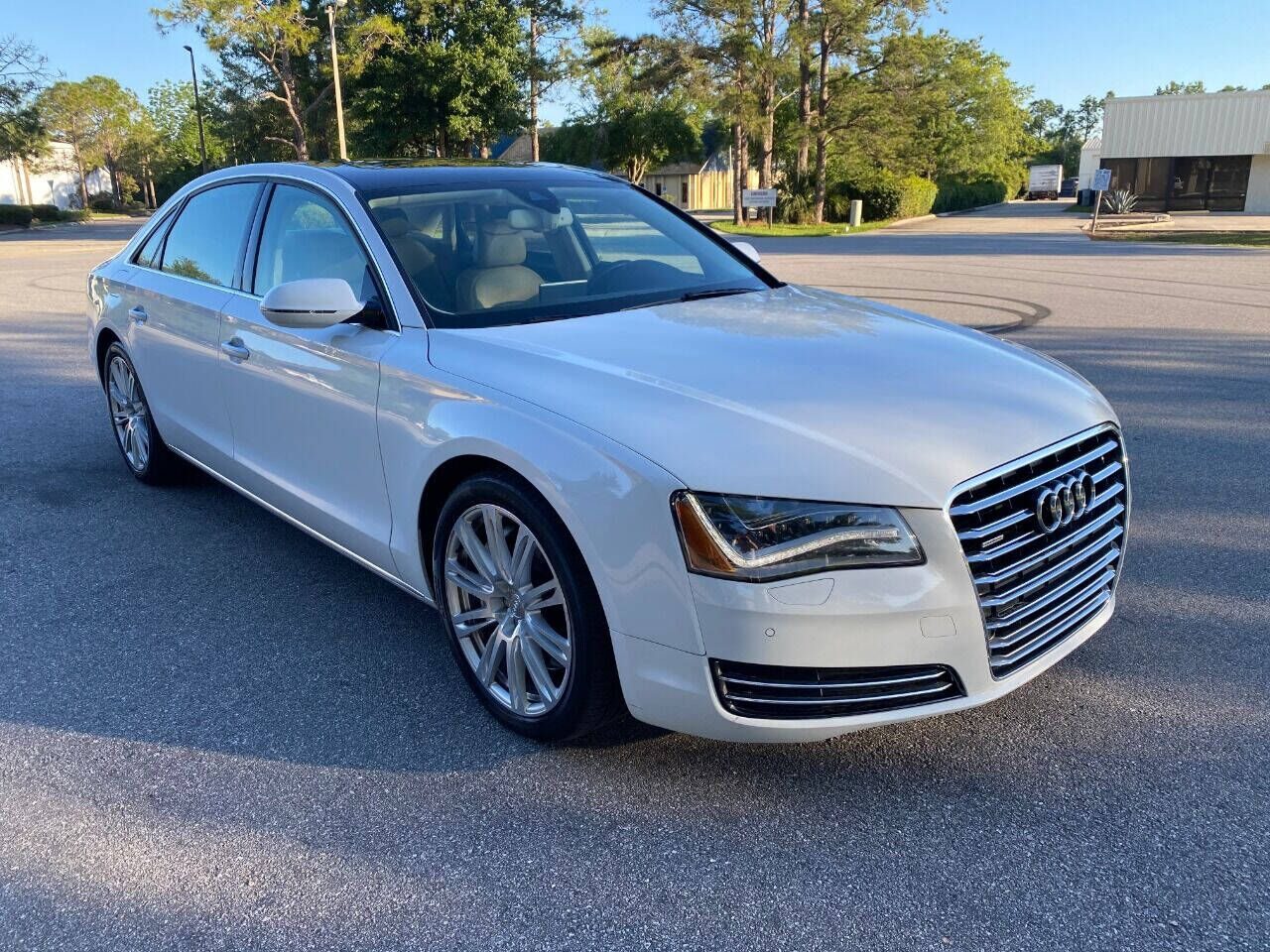 2012 AUDI A8