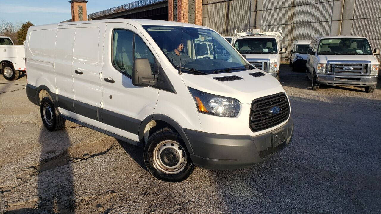 2015 FORD Transit