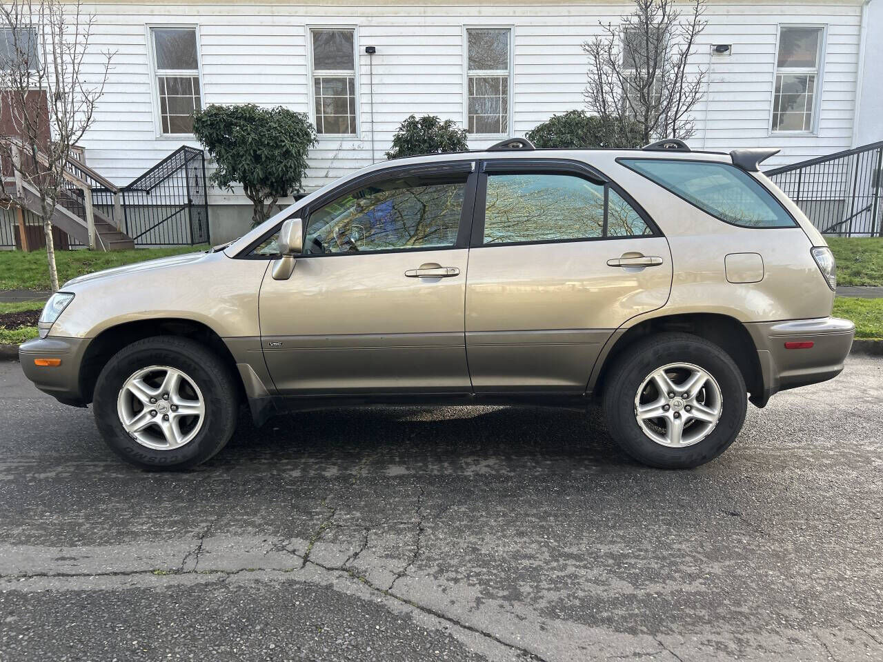 2001 LEXUS RX