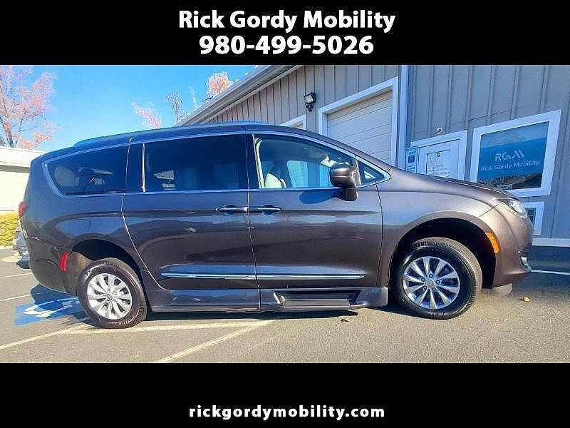 2018 CHRYSLER Pacifica