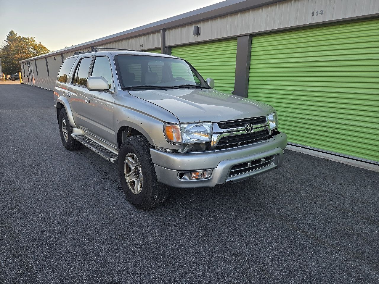 2002 TOYOTA 4-Runner