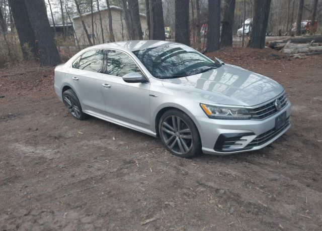 2017 VOLKSWAGEN Passat