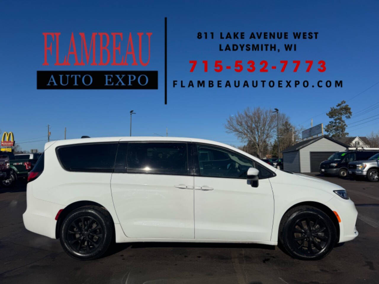 2023 CHRYSLER Pacifica