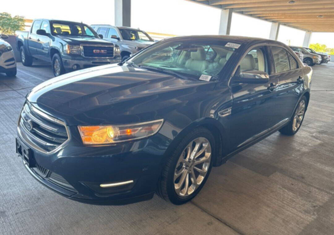 2016 FORD Taurus