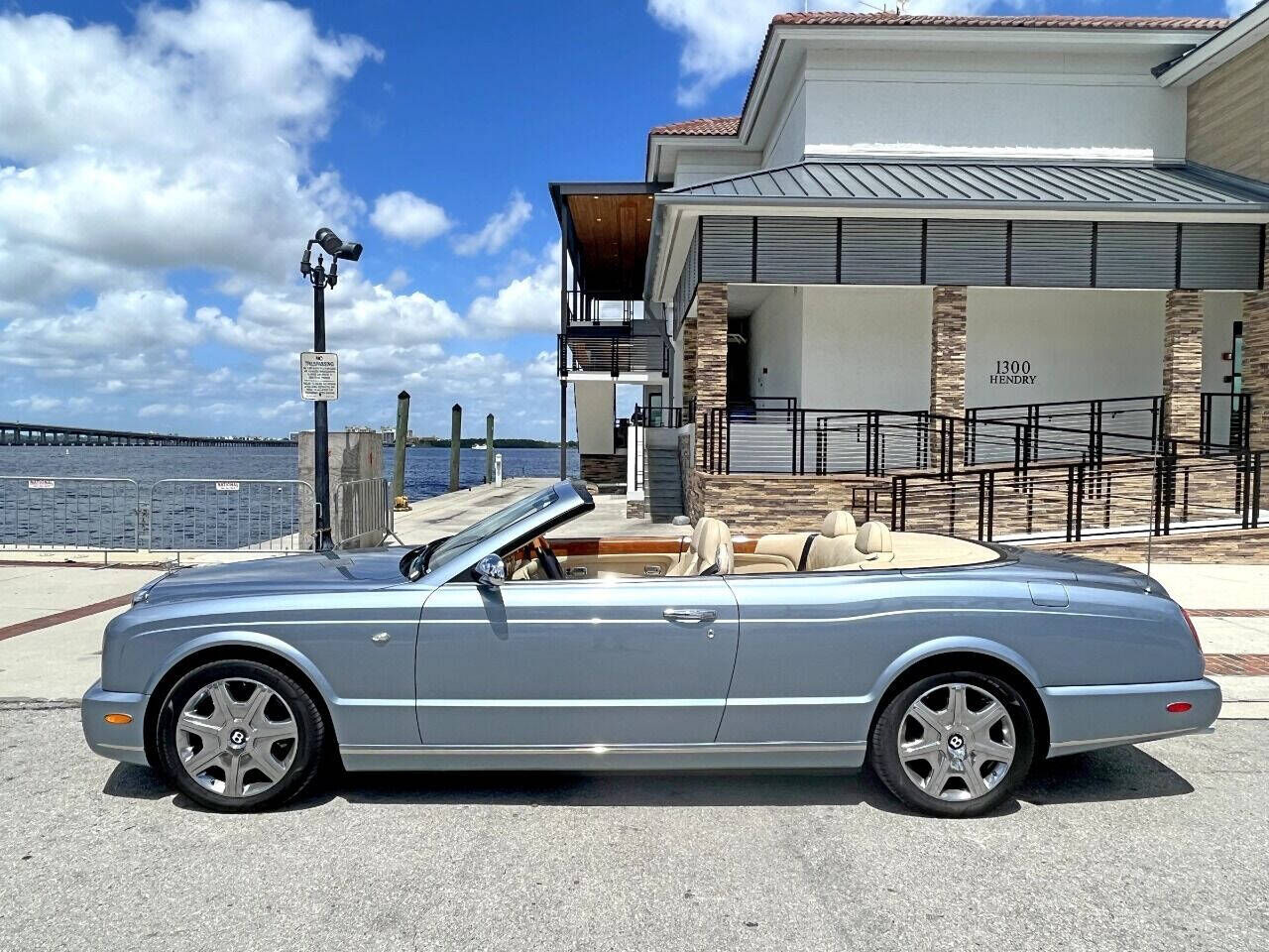 2008 BENTLEY Azure