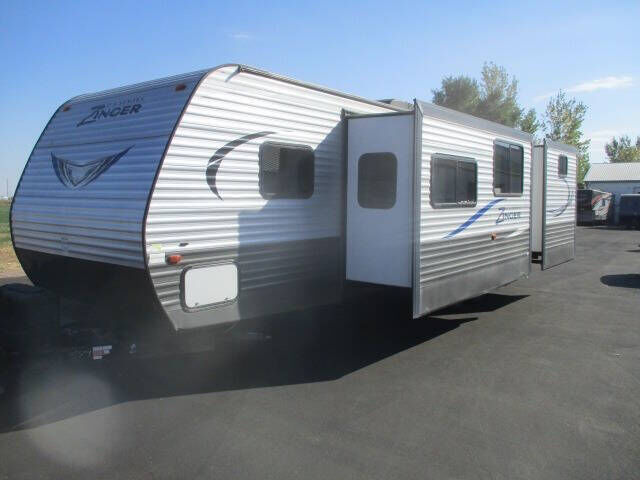 2017 DS CORP DBA CROSSROADS RV DS Corp dba Crossroads RV