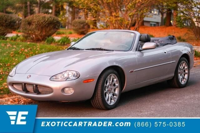 2001 JAGUAR XKR