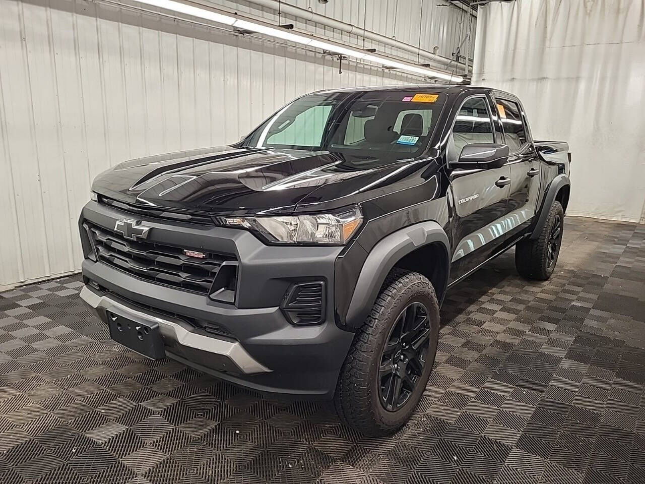 2025 CHEVROLET Colorado