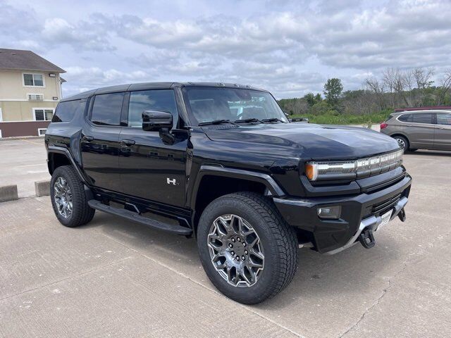 2025 GMC Hummer EV SUV