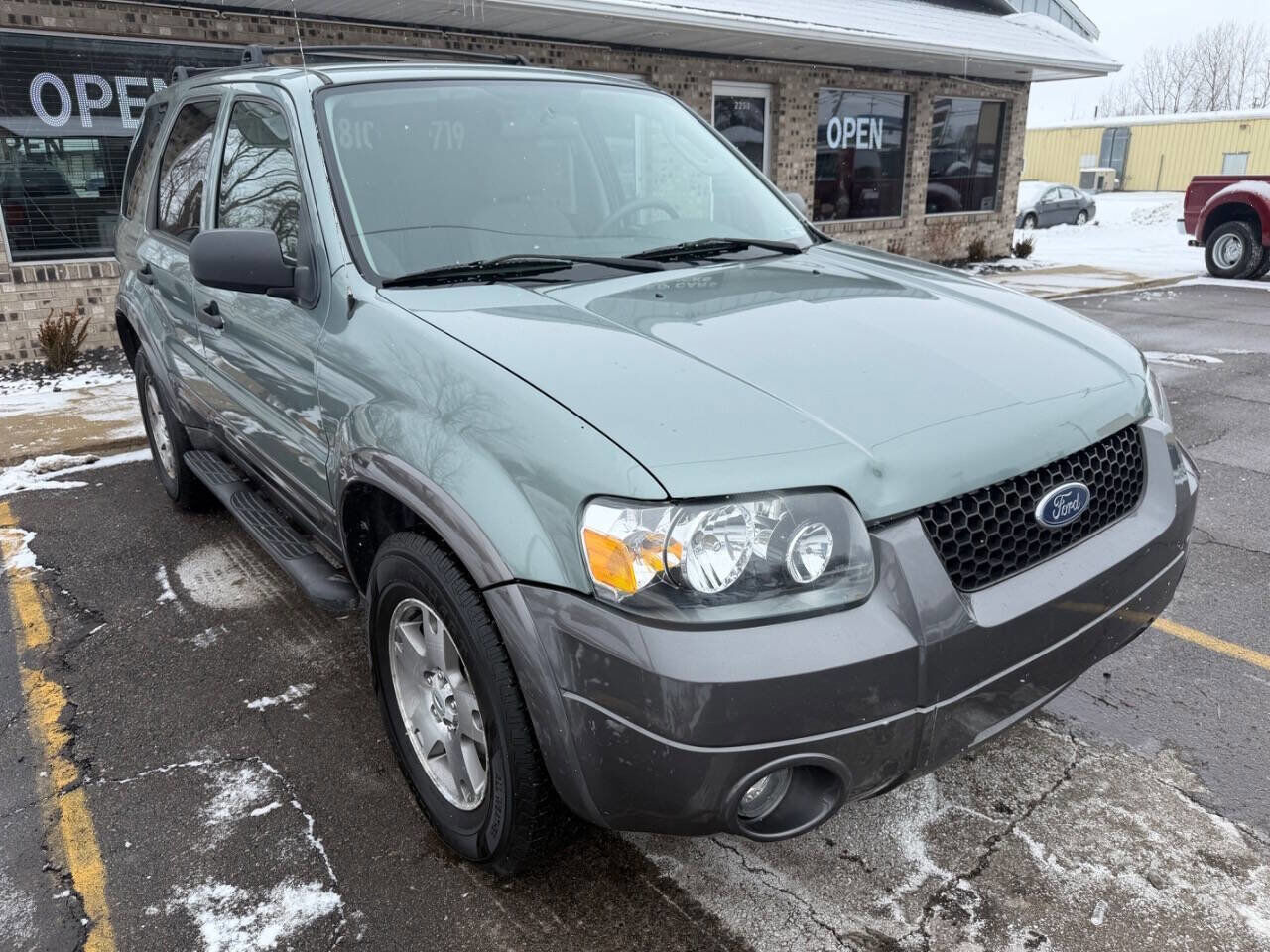 2005 FORD Escape