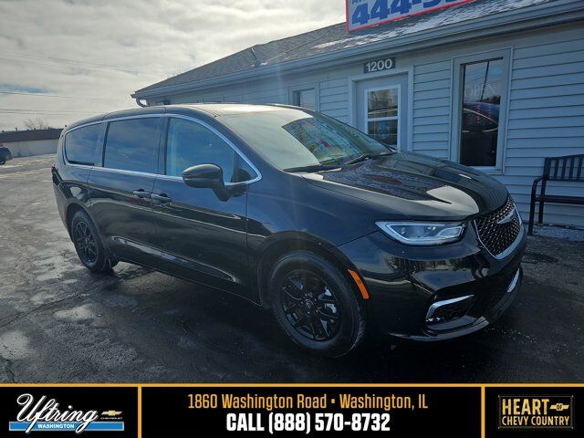 2023 CHRYSLER Pacifica