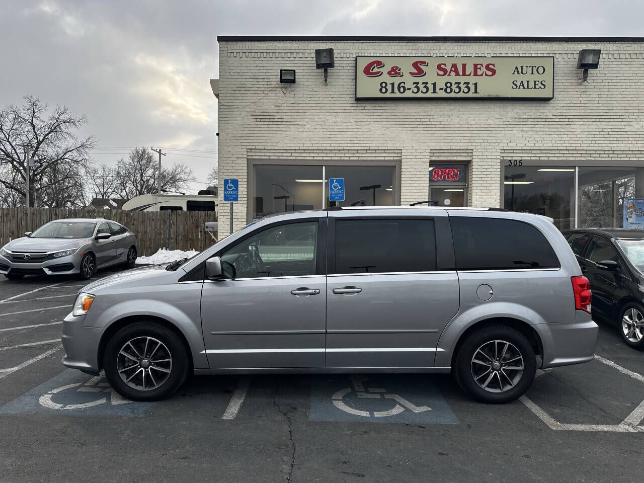 2017 DODGE Grand Caravan
