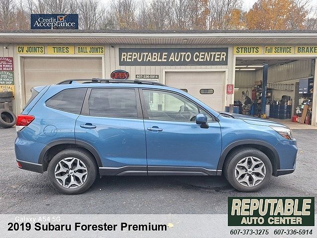 2019 SUBARU Forester