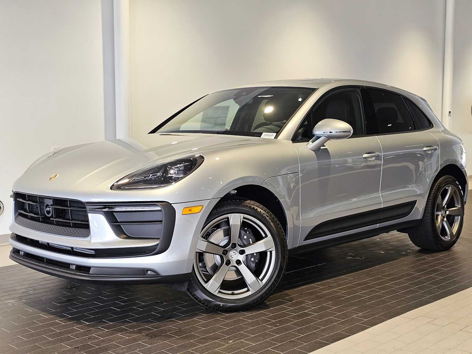 2025 PORSCHE Macan