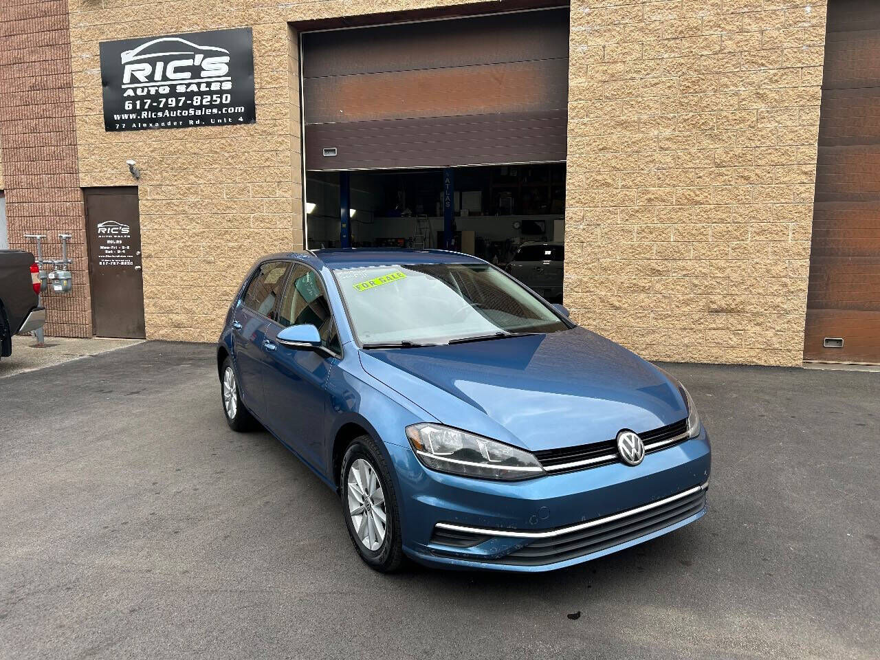2019 VOLKSWAGEN Golf