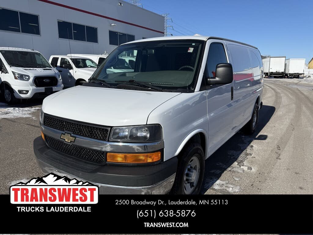 2017 CHEVROLET Express