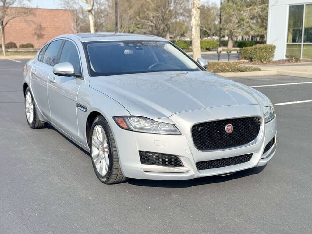 2017 JAGUAR XF
