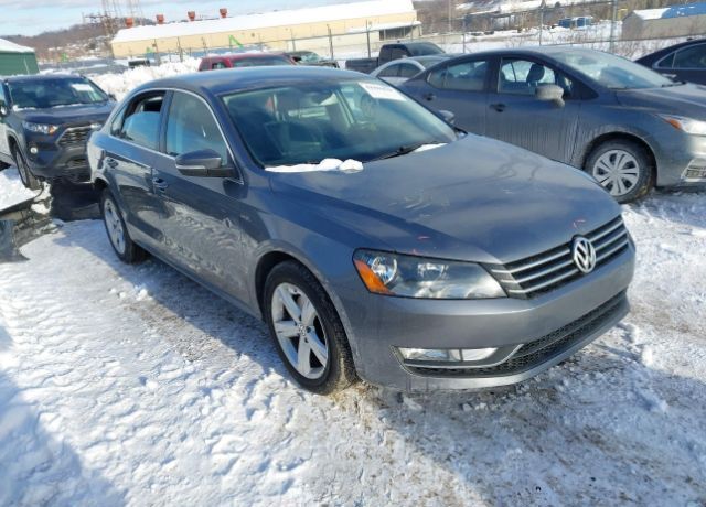 2015 VOLKSWAGEN Passat