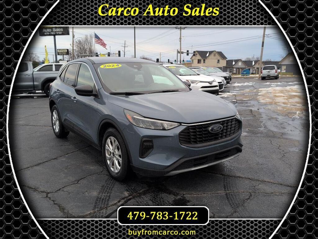 2024 FORD Escape