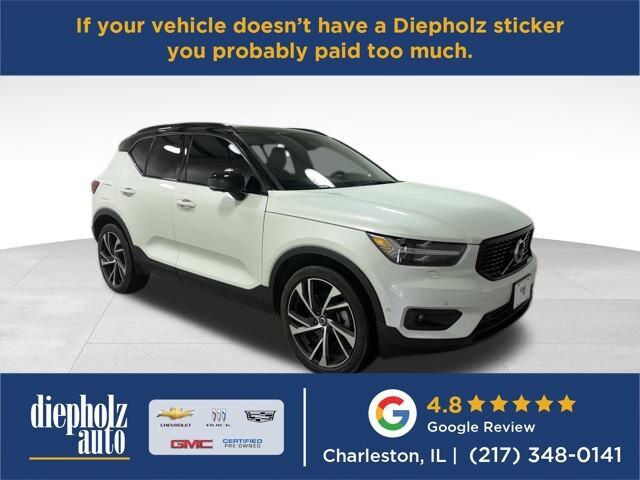 2021 VOLVO XC40