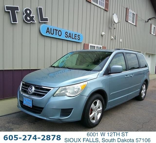 2009 VOLKSWAGEN Routan