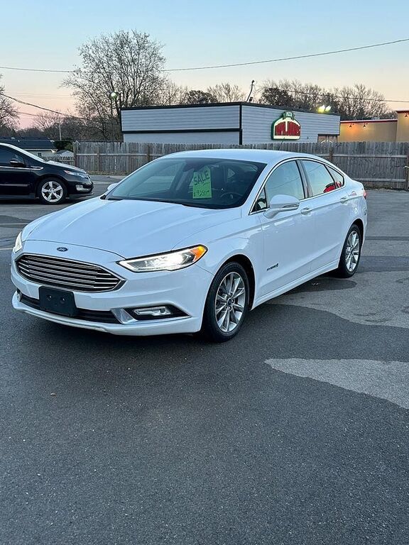 2017 FORD Fusion