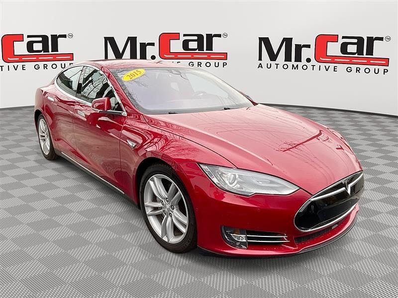 2015 TESLA Model S