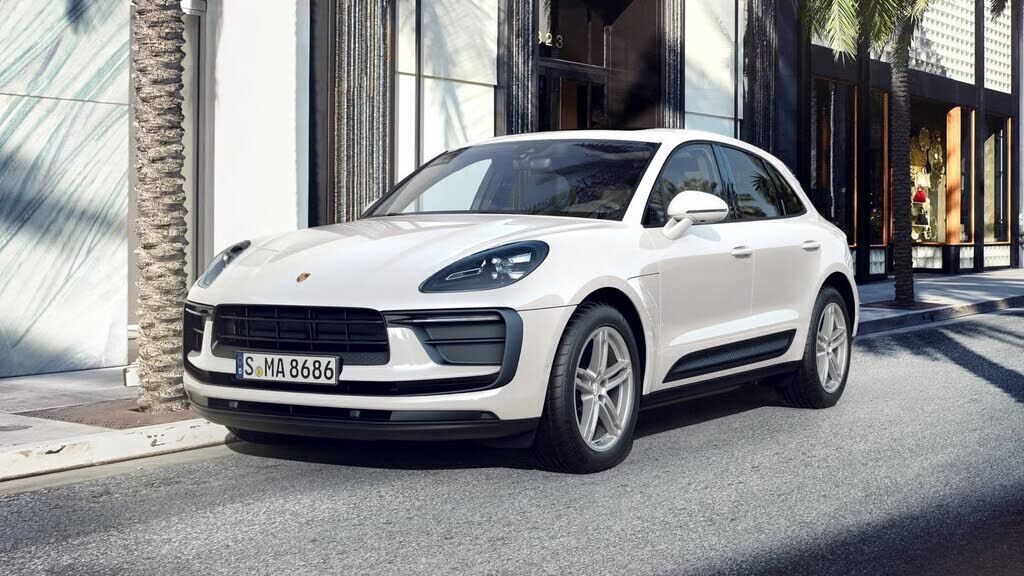 2022 PORSCHE Macan