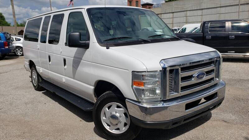 2012 FORD E-150