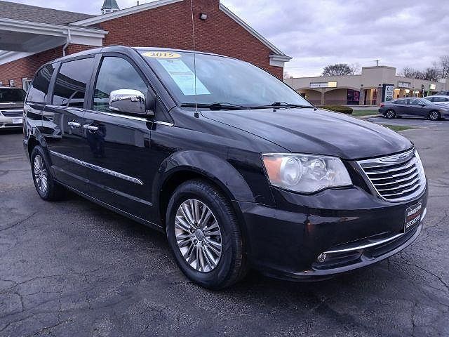 2015 CHRYSLER Town and Country
