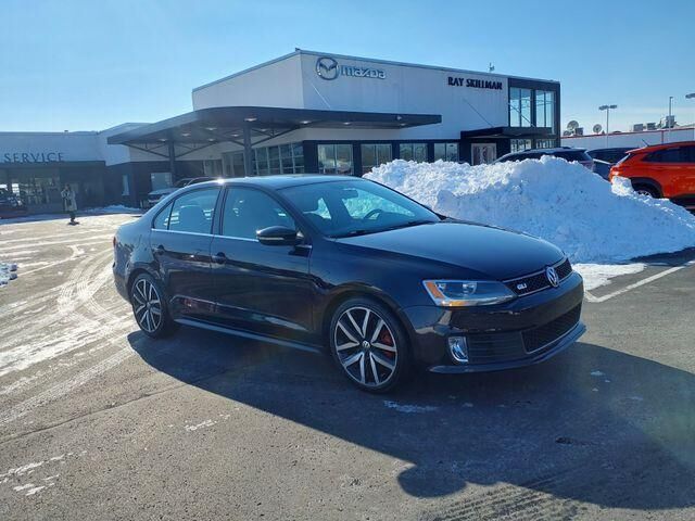 2013 VOLKSWAGEN Jetta