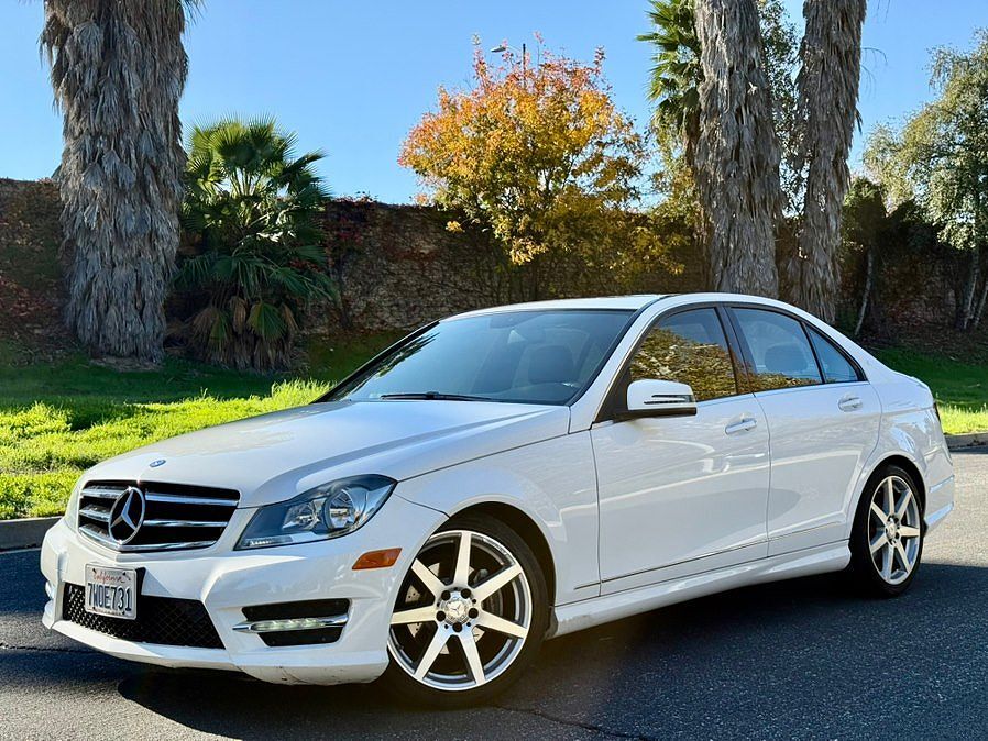 2014 MERCEDES-BENZ C-Class