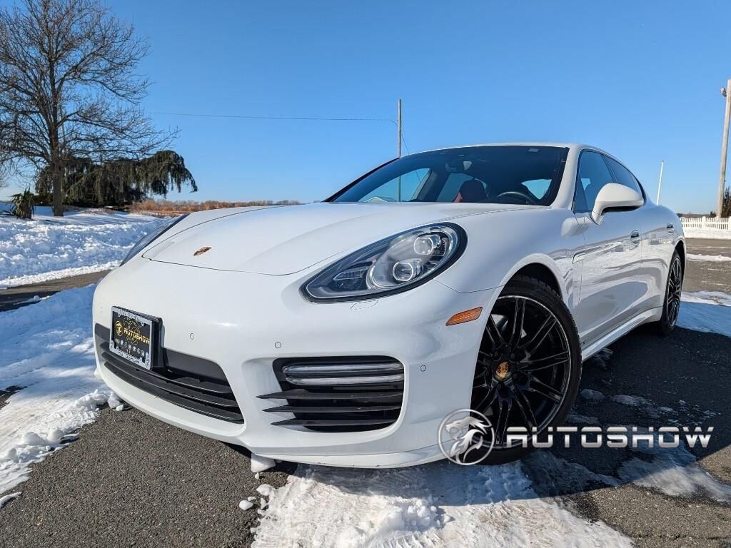2016 PORSCHE Panamera