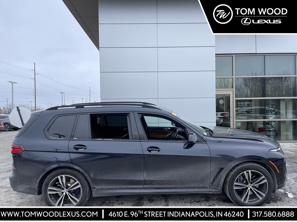 2023 BMW X7